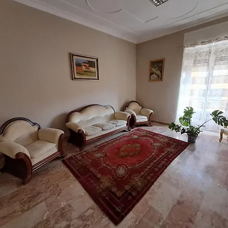 Guest house Domus Pina *