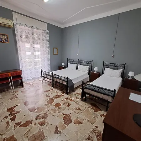 Domus Pina Guest house *