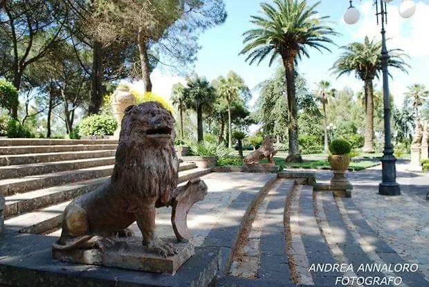 Domus Pina בית הארחה *