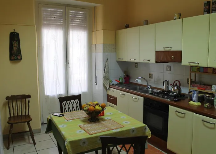 Domus Pina בית הארחה *