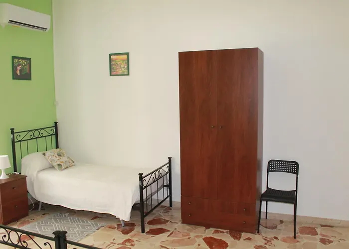 בית הארחה Domus Pina